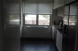 1 Strawberry Hill Ct, Stamford, CT 06902 - Photo 8