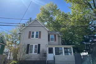 31 Burr Ave, Middletown, CT 06457 - Photo 1