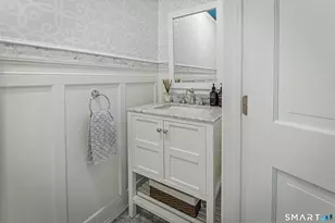 9 Schoolhouse Pl, Ridgefield, CT 06877 - Photo 16