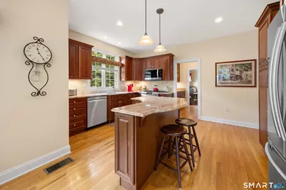 13 Stonegate Circle, Cheshire, CT 06410 - Photo 8