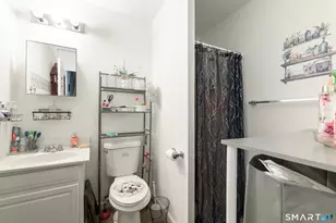 174 Stonefield Dr, Waterbury, CT 06705 - Photo 18