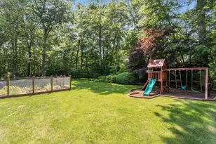 21 Roxbury Ln, Wilton, CT 06897 - Photo 34