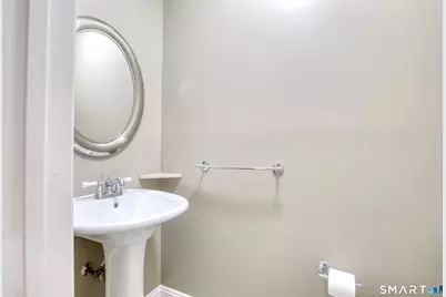 15 Renwick Street #2, Stamford, CT 06902 - Photo 10
