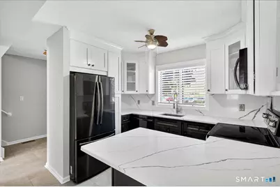 108 Sunrise Circle #108, Newington, CT 06111 - Photo 4