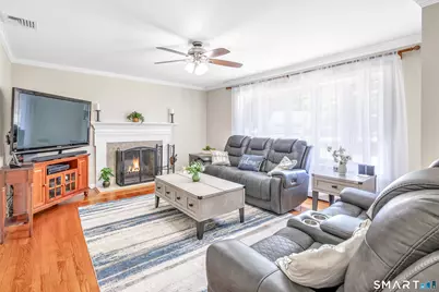 64 Tait Road, Trumbull, CT 06611 - Photo 4