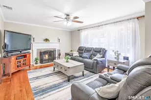 64 Tait Rd, Trumbull, CT 06611 - Photo 4