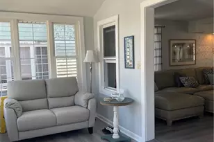 31 Lawrence Ave, Milford, CT 06460 - Photo 2