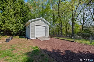 2 Executive Hill Rd, Wolcott, CT 06716 - Photo 32