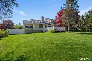 2 Executive Hill Rd, Wolcott, CT 06716 - Photo 34