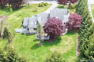 2 Executive Hill Rd, Wolcott, CT 06716 - Photo 34