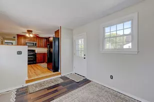 49 Whitehall Dr, East Hartford, CT 06118 - Photo 4