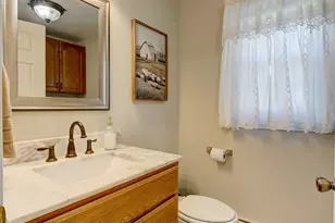 49 Whitehall Dr, East Hartford, CT 06118 - Photo 14