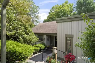 139 Heritage Village #B, Southbury, CT 06488 - Photo 2