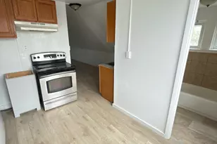 10 Beatrice St, Bridgeport, CT 06607 - Photo 1