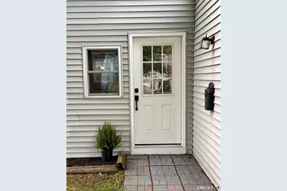 10 Inverness Lane, Middletown, CT 06457 - Photo 2