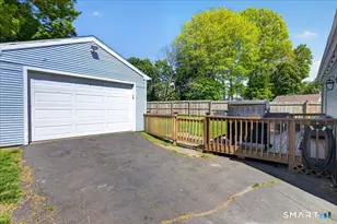 39 Westview St, Hamden, CT 06514 - Photo 22