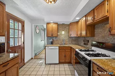 39 Westview Street, Hamden, CT 06514 - Photo 8