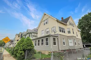 32 Lenox St, Hartford, CT 06112 - Photo 2