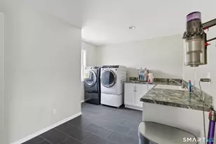 8 Buckingham Rd, Derby, CT 06418 - Photo 26