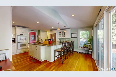112 Barnshed Lane, Guilford, CT 06437 - Photo 8