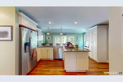 112 Barnshed Lane, Guilford, CT 06437 - Photo 6