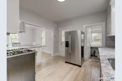 15 Edgemere Avenue, West Hartford, CT 06110 - Photo 20