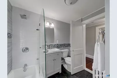 15 Edgemere Avenue, West Hartford, CT 06110 - Photo 36