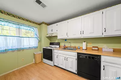11 Georgetown Drive #E, Enfield, CT 06082 - Photo 4