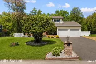 56 Windbrook Dr, Windsor, CT 06095 - Photo 2