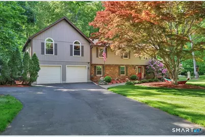 122 Ridgeview Circle, Guilford, CT 06437 - Photo 1