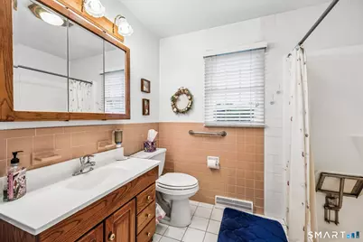 60 Delwood Road, Stratford, CT 06614 - Photo 20