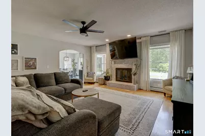25 Amato Drive, Wethersfield, CT 06109 - Photo 8