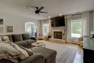 25 Amato Dr, Wethersfield, CT 06109 - Photo 8