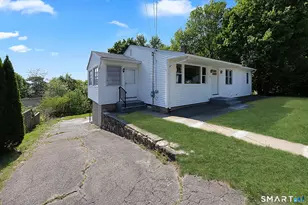 62 Birch St, Waterbury, CT 06704 - Photo 2