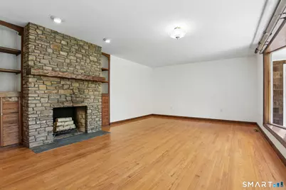 10 Chris Drive, Montville, CT 06382 - Photo 8