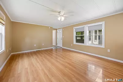 6 Park Avenue, Plainville, CT 06062 - Photo 8