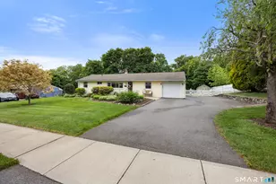 139 Contour Dr, Cheshire, CT 06410 - Photo 2