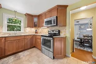 139 Contour Dr, Cheshire, CT 06410 - Photo 8