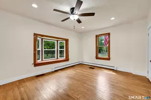 902 W River St, Milford, CT 06461 - Photo 12