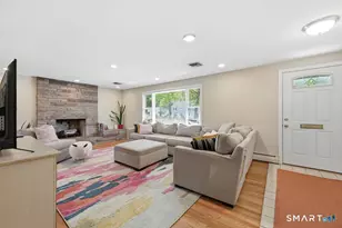 37 Stoneham Dr, West Hartford, CT 06117 - Photo 2