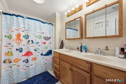37 Stoneham Drive, West Hartford, CT 06117 - Photo 14