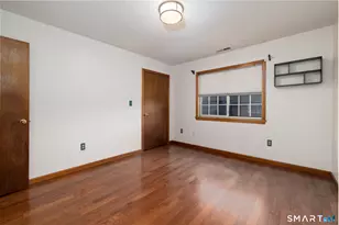 109 Bucks Hl Rd, Waterbury, CT 06704 - Photo 8