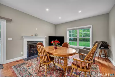 170 Birchwood Drive, Hamden, CT 06518 - Photo 14
