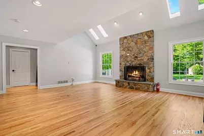 15 Maplecrest Drive, Danbury, CT 06811 - Photo 8