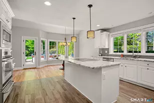 15 Maplecrest Dr, Danbury, CT 06811 - Photo 8