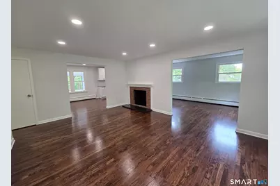 7 Longview Road, Newtown, CT 06482 - Photo 2
