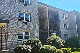 308 Meadowside Rd, Milford, CT 06460 - Photo 8