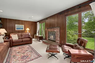 45 Carriage Dr S, Stamford, CT 06902 - Photo 16