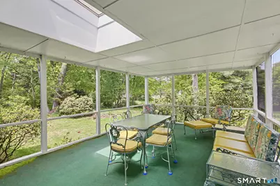 45 Carriage Drive South, Stamford, CT 06902 - Photo 18