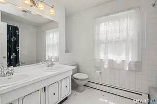 45 Carriage Dr S, Stamford, CT 06902 - Photo 22